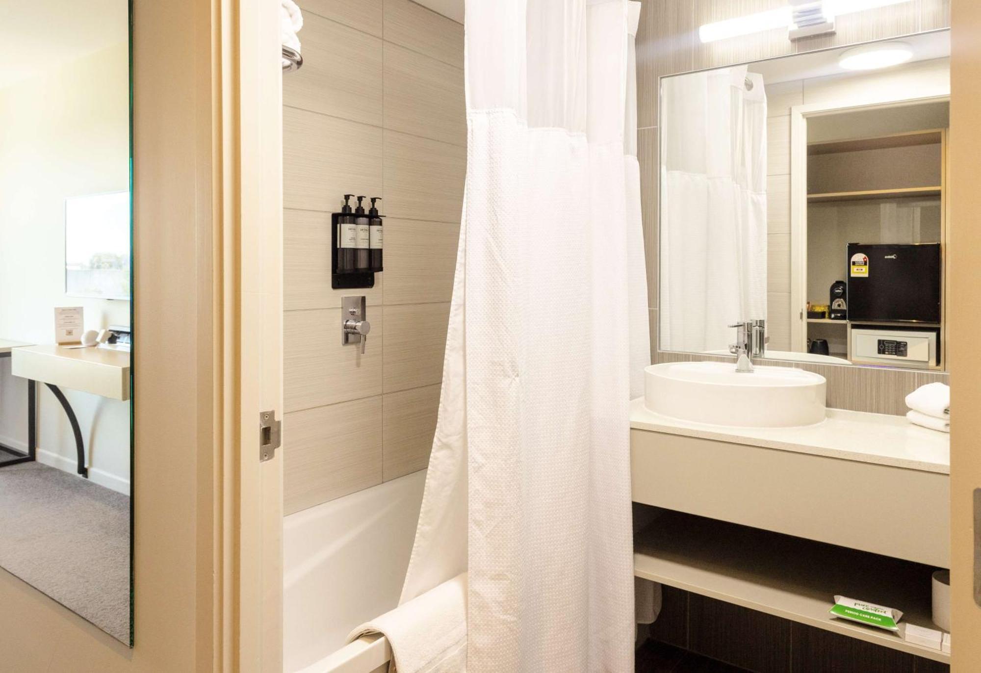 Sudima Auckland Airport Hotel Екстериор снимка